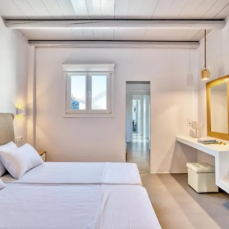 White Cliff Apartment Naousa (Paros)