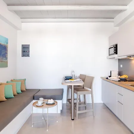 White Cliff Apartment *