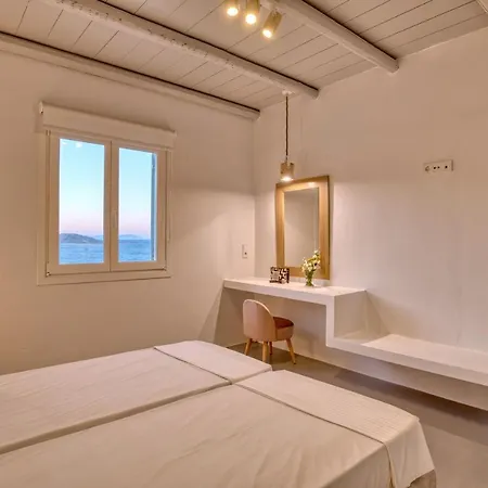 Apartment White Cliff Naousa (Paros)