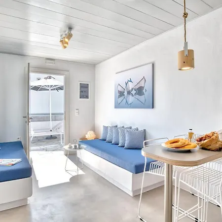 White Cliff * Naousa (Paros)